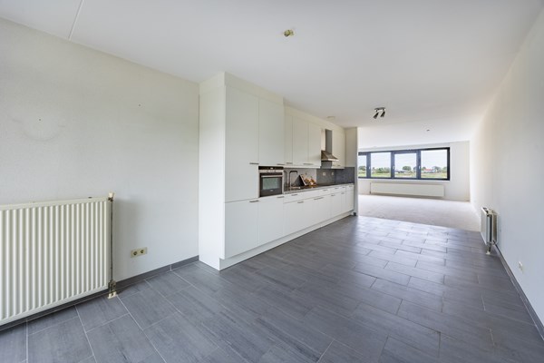 Medium property photo - IJseendplein 6, 2492 NH The Hague